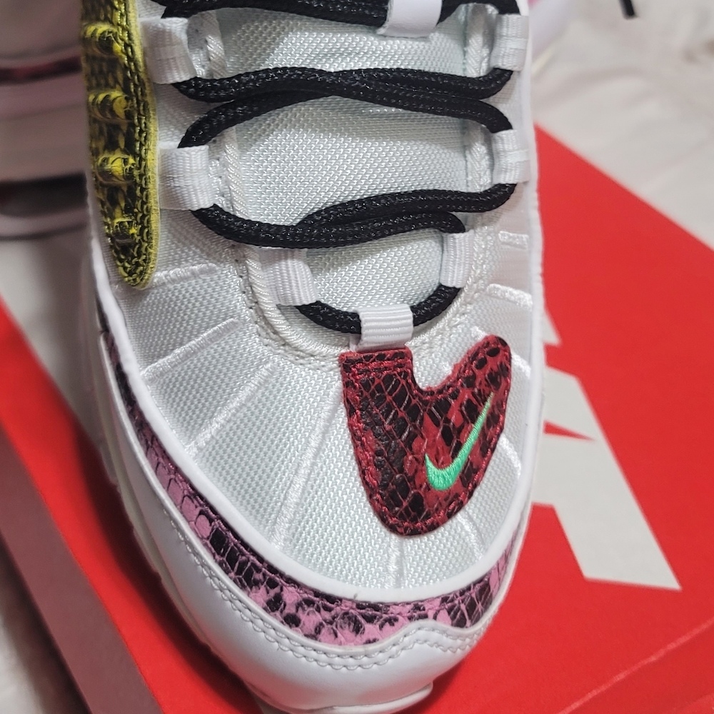 Nike Air Max - image 3